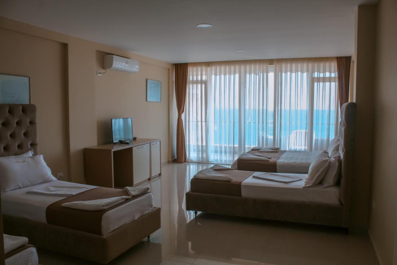 Hotel Frojd - Beach Front Resort Shëngjin Dış mekan fotoğraf