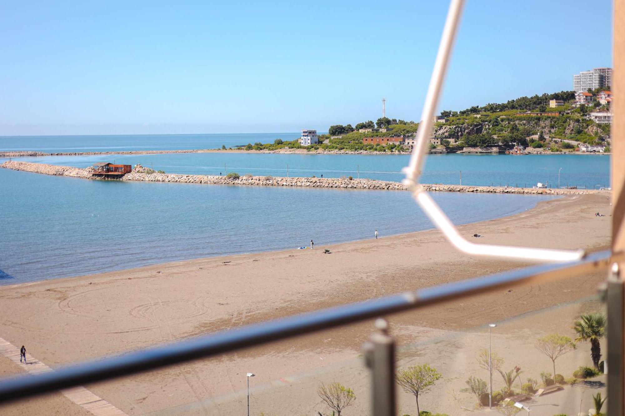Hotel Frojd - Beach Front Resort Shëngjin Dış mekan fotoğraf