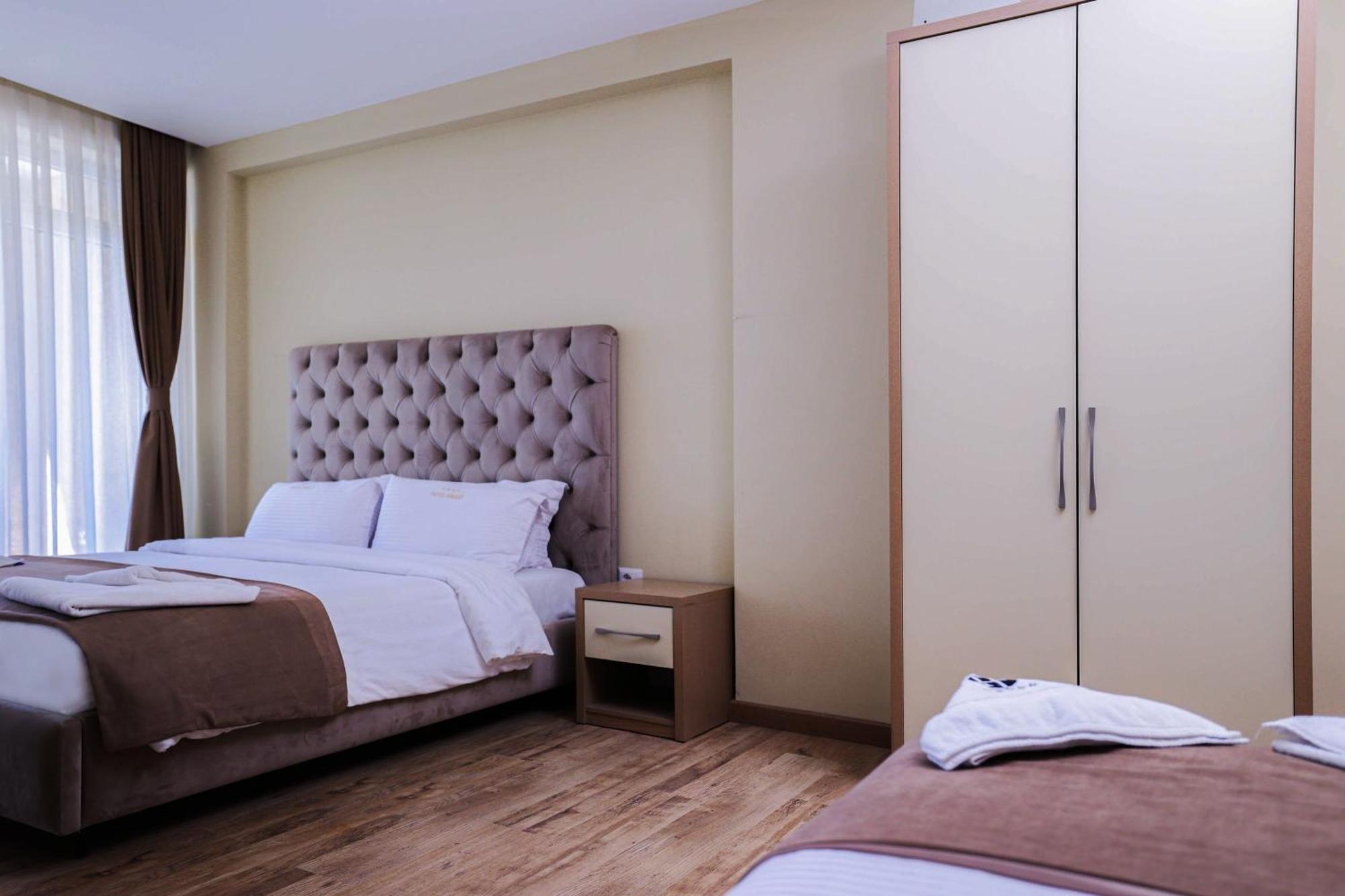 Hotel Frojd - Beach Front Resort Shëngjin Dış mekan fotoğraf