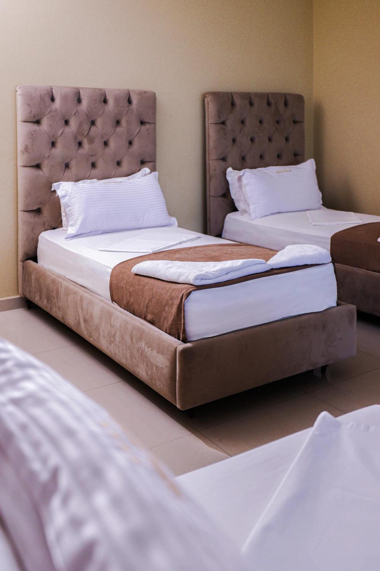 Hotel Frojd - Beach Front Resort Shëngjin Dış mekan fotoğraf